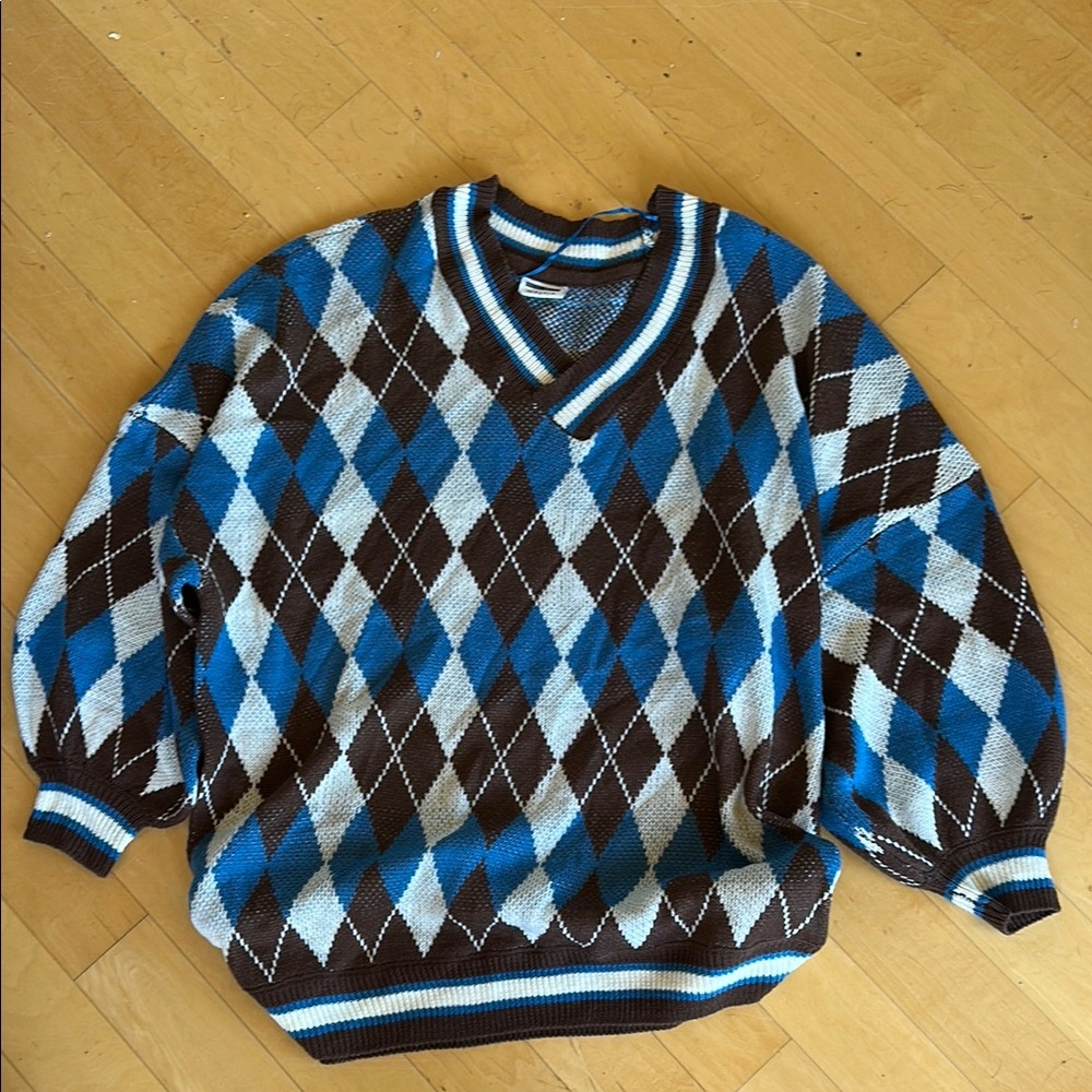 Noisy may V-Neck Sweater Blue and Brown Argyle